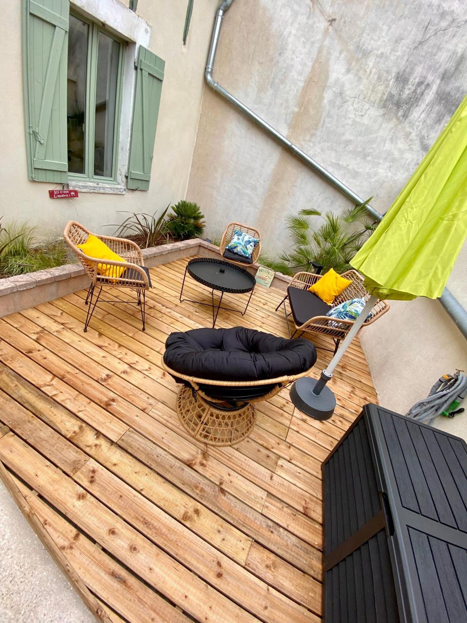 Superbe Appartement Terrasse Et Parking Gratuit Оксер Екстериор снимка